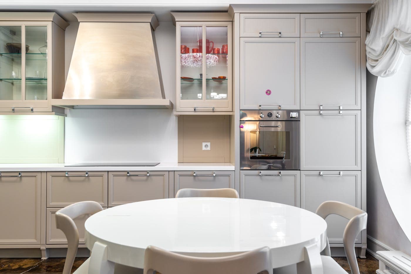 Kitchens that gleam